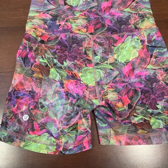 lululemon wunder train high rise shorts 6in size 8 vivid floral tone multi - Picture 14 of 14